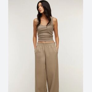 Oak + Fort Beige Highrise Wide Crop Cropped Sweatpants Size Extra Large